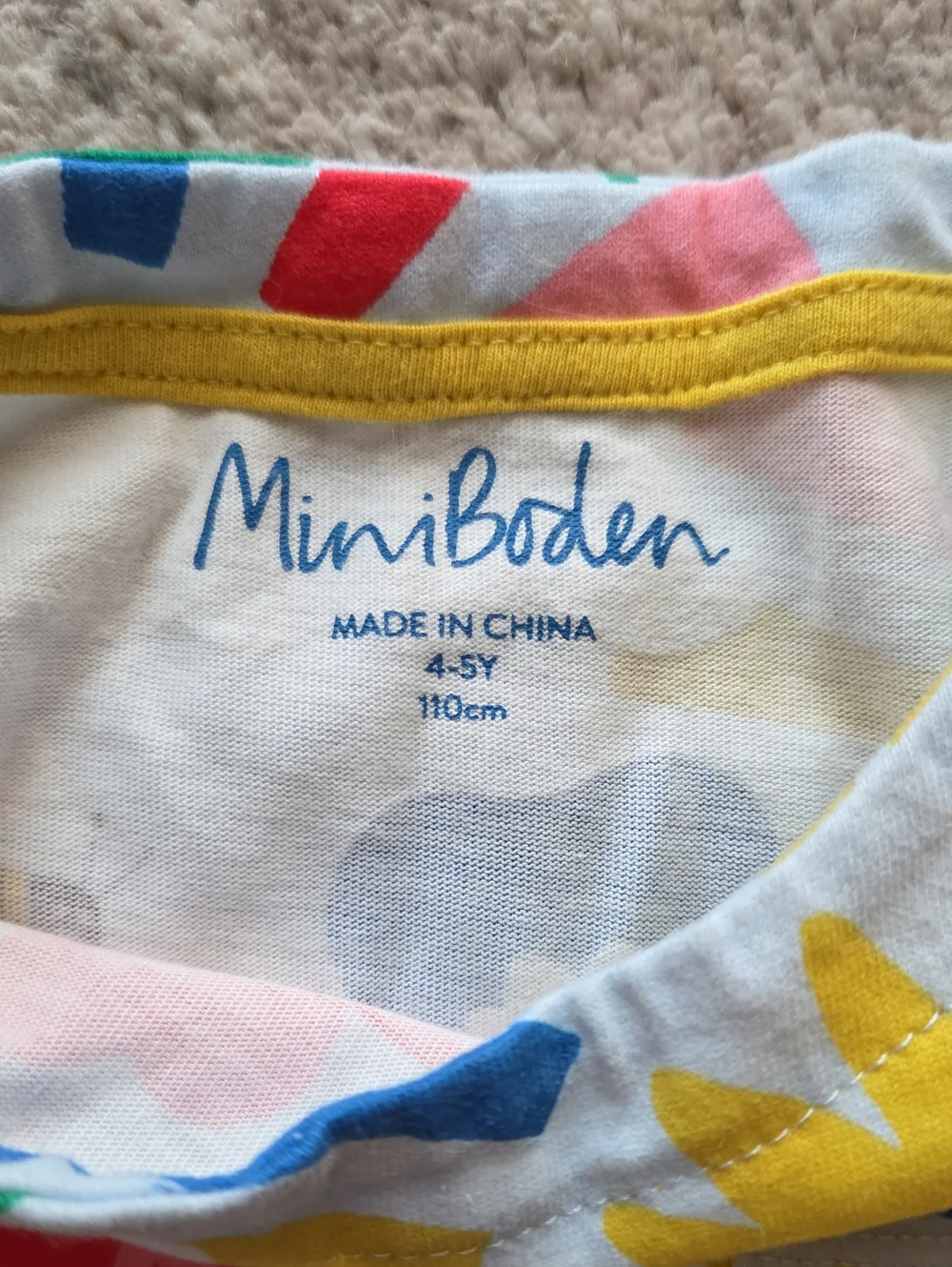 Mini Boden Short Sleeve Jersey Dress With Pockets Flower And Bee Print 4-5 Yr